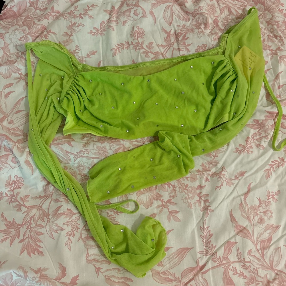green crop top